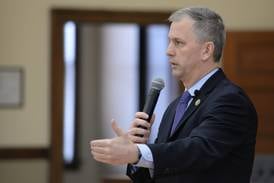 Rep. Casten calls for impeachment of Homeland Security Secretary Noem 