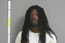 Streator man pleads to robbery, aiding fugitive