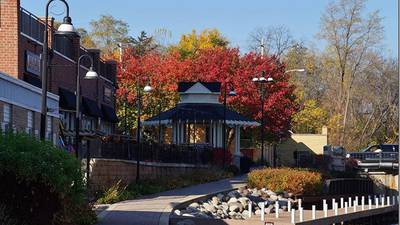 McHenry shops add First Friday late hours in hopes of attracting those dining downtown