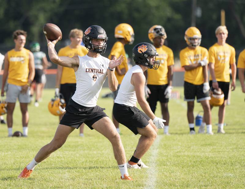 Crystal Lake Central quarterback Jason Penza during a 7 on 7 football practice held on Thursday, July 21, 2022 at Crystal Lake Central High School. Ryan Rayburn for Shaw Local