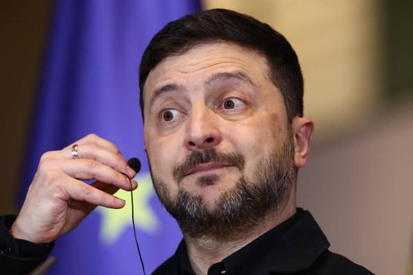 U.S officials say Washington has agreed to give Ukraine security guarantees in peace talks