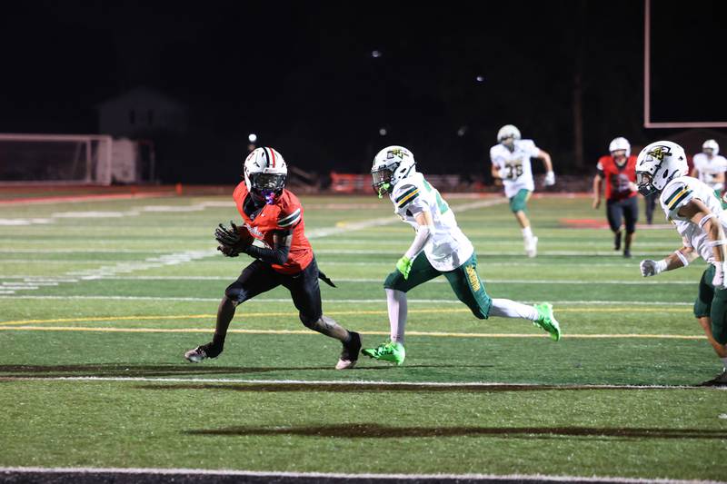 Bradley-Bourbonnais' LyZale Edmon evades defedners for a touchdown during the Boilermakers' 35-6 victory over Waubonsie Valley Friday, Sept. 12, 2025.
