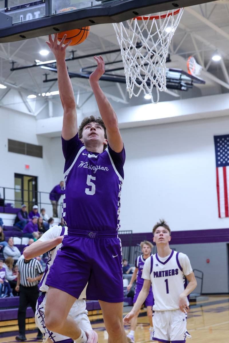 Wilmington's Declan Moran hits a layup during Wilmington's 60-35 victory over Manteno on Tuesday, Feb. 17, 2026.