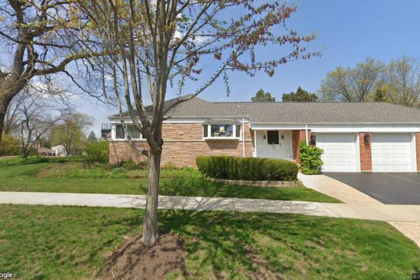 Sale closed in Downers Grove: $1.2 million for a single-family home