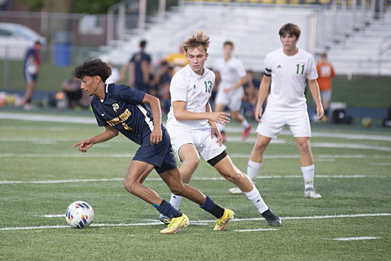 Sterling’s Daniel Bermudez handles the ball against Geneseo Tuesday, Sept. 20, 2022.