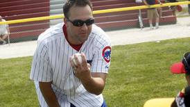 Retired pros give kids baseball pointers