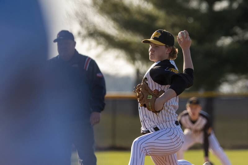 Drew Carlson (5) of Putnam County pitches on Tuesday, April 8, 2025 at Putnam County High School in Granville.