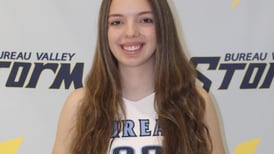 Senior Spotlight>Jennifer Etheridge (Bureau Valley High School)