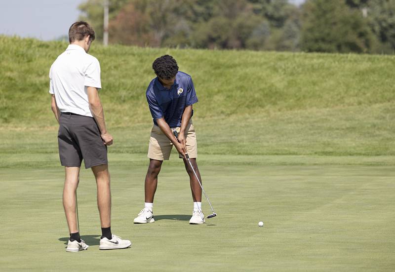 Sterling’s Maurice Delacruz putts on the #2 green Saturday, Aug. 24, 2024, at Deer Valley.