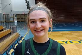 Nina Hendricksen scores career-high 19 points, drives Glenbard West to win at Lyons