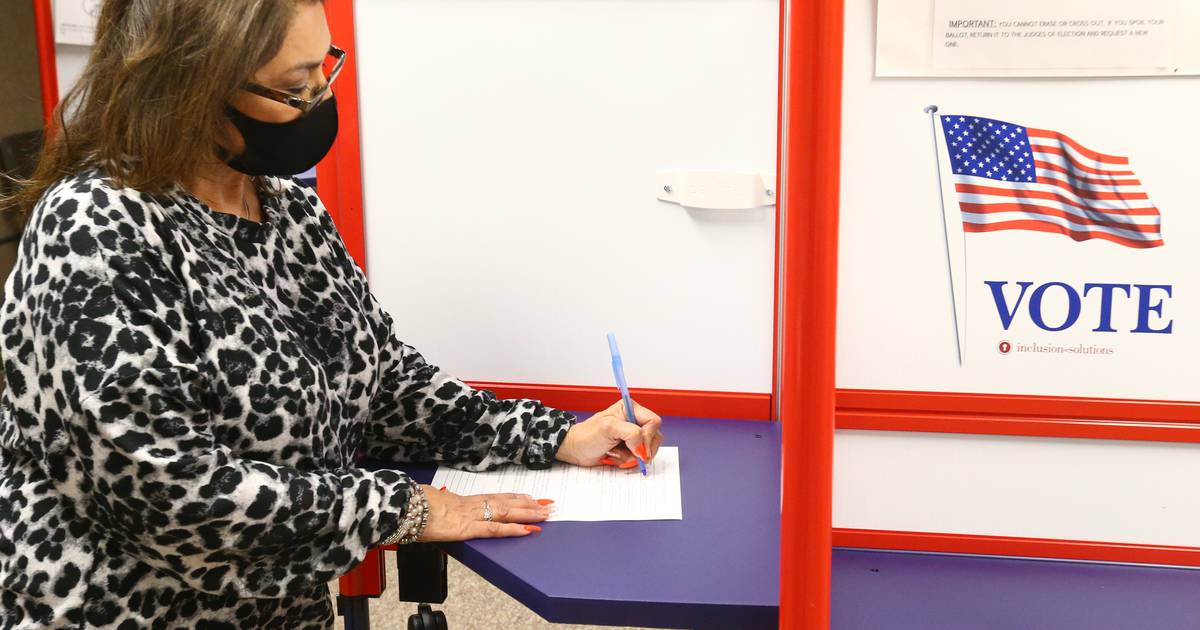 La Salle County Clerk s Office mails voter ID cards Shaw Local
