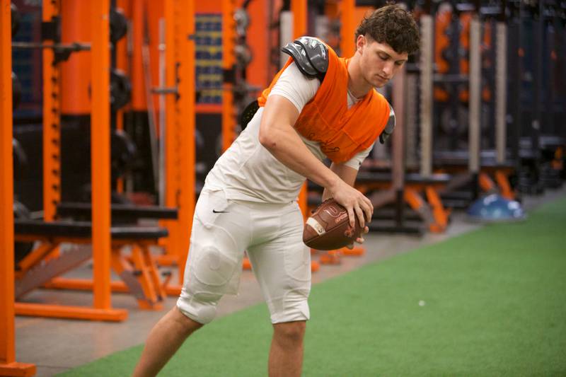 St. Charles East's Gavin Matejko catches a ball on Monday, Aug.18,2025 in St. Charles.