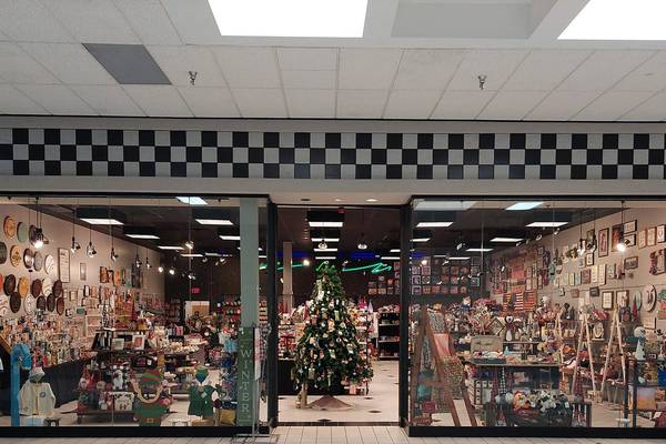 Unique Boutique, easy holiday shopping 