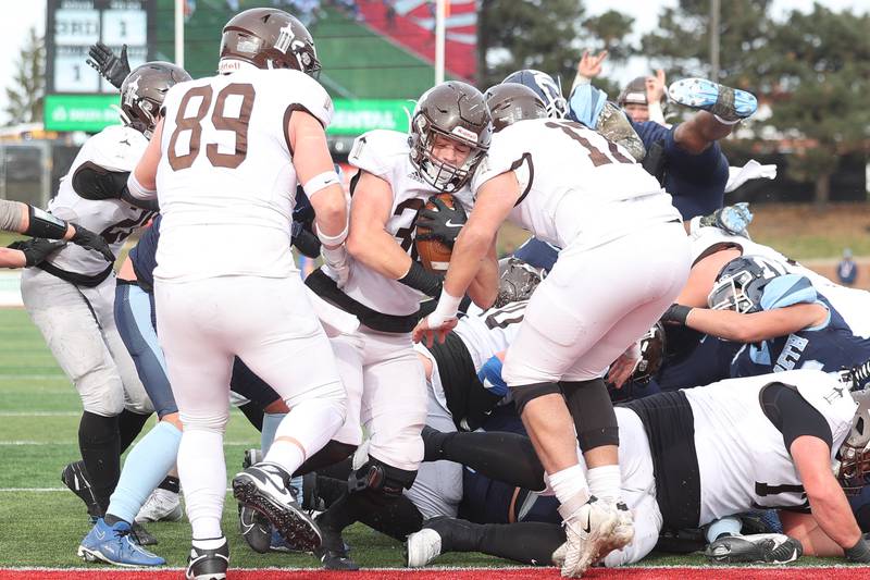 Joliet Catholic’s Vince Bremner scores against Nazareth in the Class 5A state championship on Saturday, Nov. 30, 2024 in Normal.
