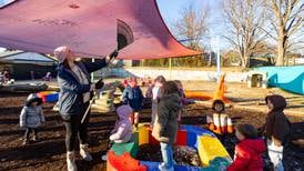 Trump freezes $10B in social service, child care funding for Illinois, 4 other blue states