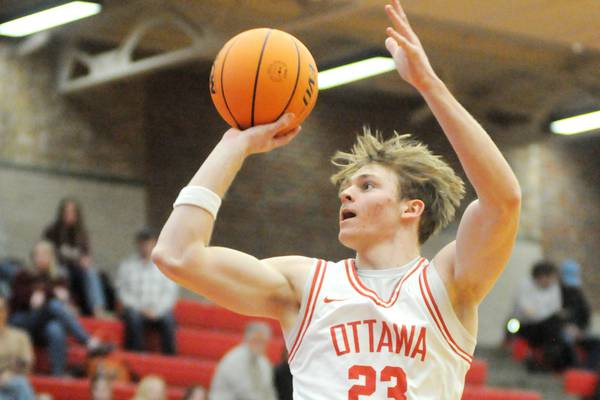 Photos: Ottawa boys basketball defeats Morris 41-29