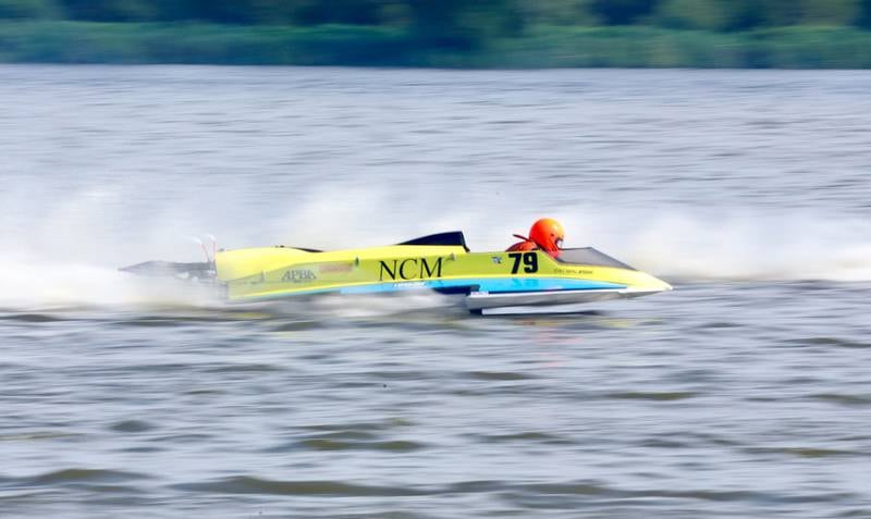 Kevin Ellison of Wrightstown Wis., races during the APBA Pro National Boat Races on Sunday, July 27, 2025 in DePue.