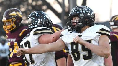 Lena-Winslow avenges regular-season loss to Stockton, earns place in 1A state title game