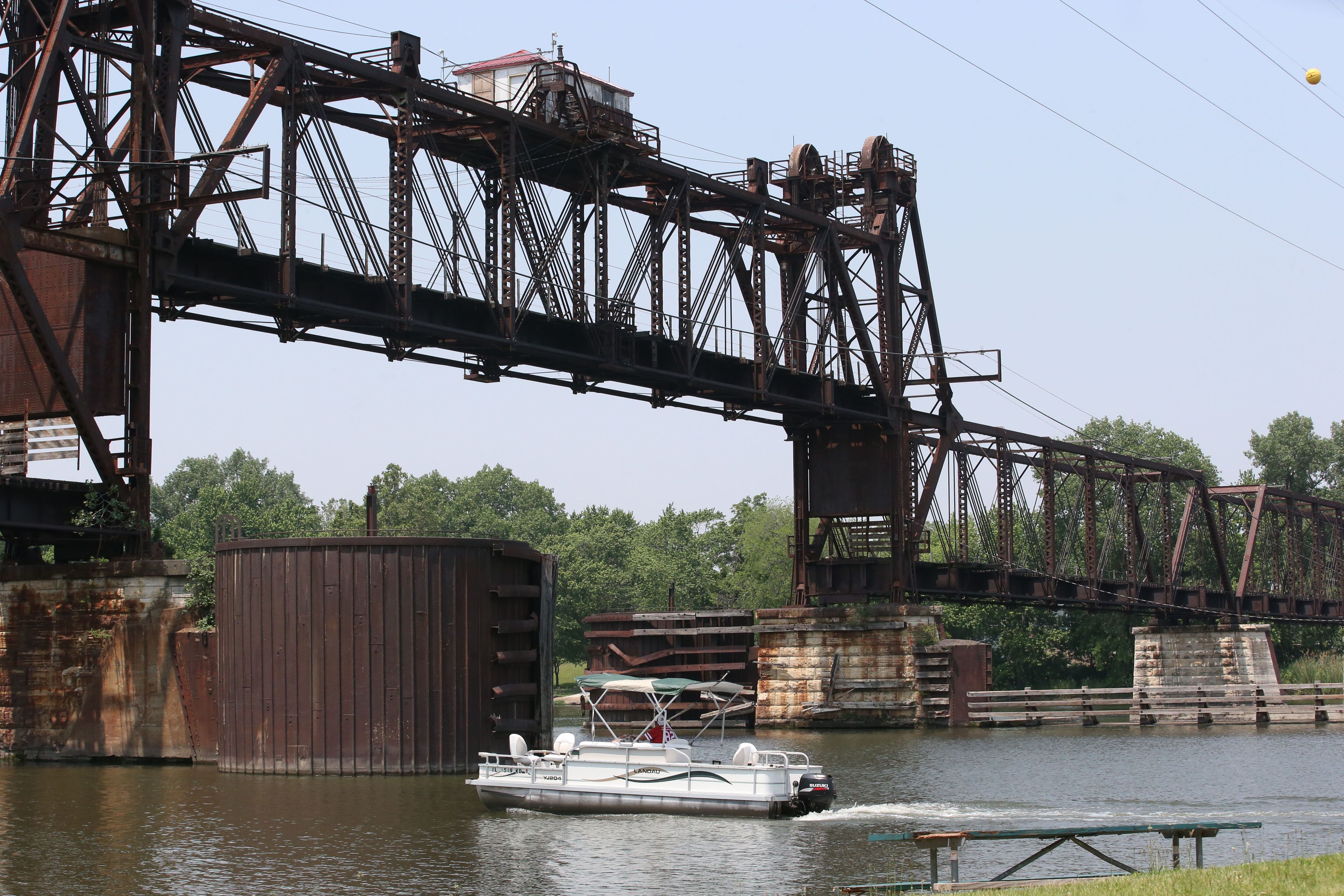 A ponton cruises down the Illinois River on Wednesday, June 7, 2023, in Ottawa. Drought conditions are beginning to make the Illinois River challenging for barge and tugboat traffic.