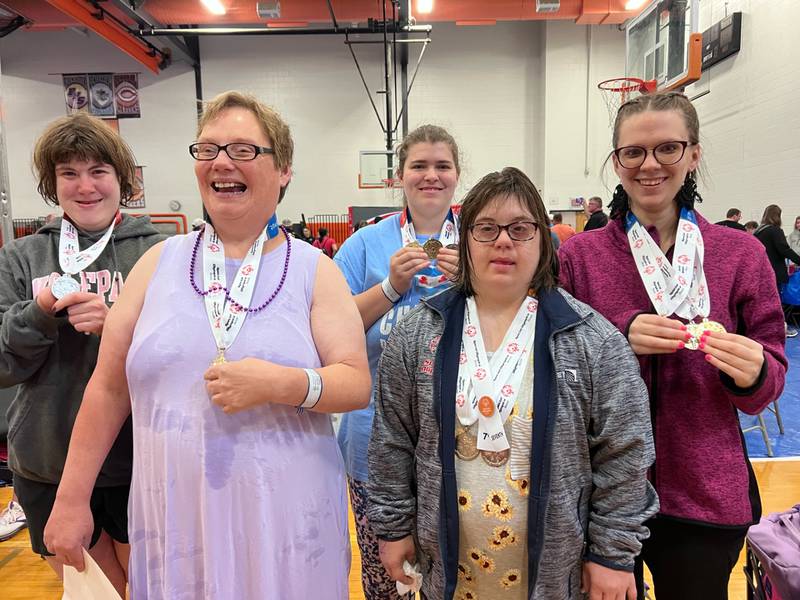 The Illinois Valley Family Co-Op Swim Team, made up of (left to right) Kelli Ewbank, Ann Schmitt, Ashly Weiland, Jessica Swietek and Allison Gens, scored a top-10 finish at the Special Olympic Illinois State Games.