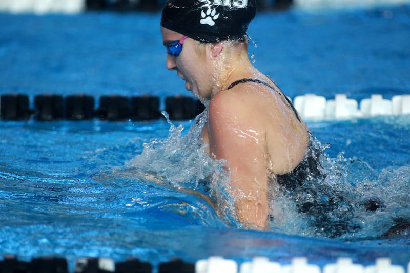 Lyons Township’s Lauren Jablonski swims the breaststroke leg of the 200-yard medley relay championship heat during the IHSA Girls State Swimming and Diving Championships at the FMC Natatorium in Westmont on Saturday, Nov. 11, 2023.