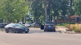 Streator gunshot victim expected to survive, as search continues for suspect, police say