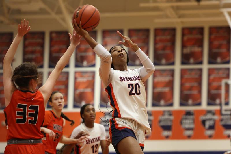 Romeoville’s Laila Houseworth goes in for the basket against Minooka on Tuesday January 24th, 2023.