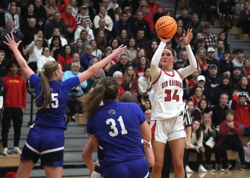 Huntley’s Ava McFadden shoots against Lake Zurich in IHSA Class 4A Sectional girls basketball action on Tuesday, Feb. 25, 2025, at Huntley High School in Huntley.