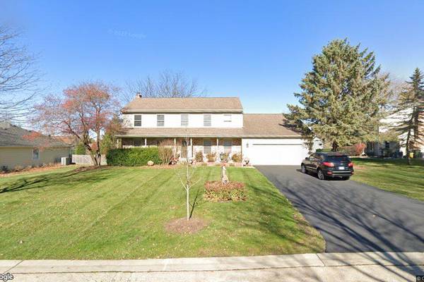 Single-family home sells in Algonquin for $468,500