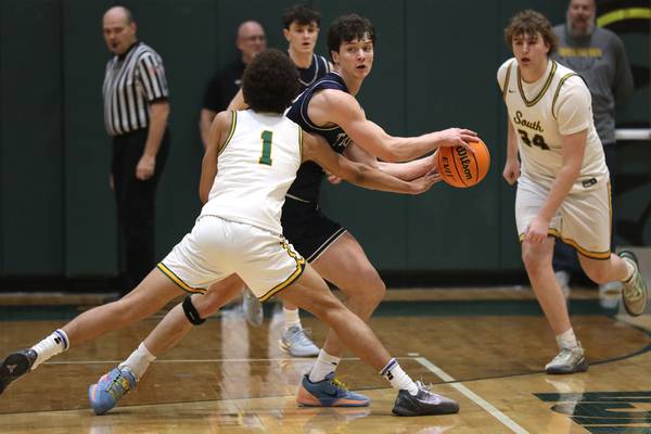 Cary-Grove holds off Crystal Lake South, stays perfect in Fox Valley Conference
