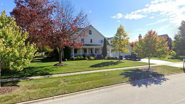 St Charles: Single-family home sells for $925,000