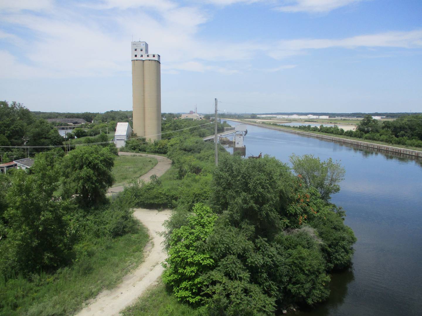 The Ducere LLC oil terminal will be built on a strip of land that runs between the Chicago Sanitary and Ship Canal and Des Plaines River in Lockport, seen here on Wednesday, July 19, 2023.