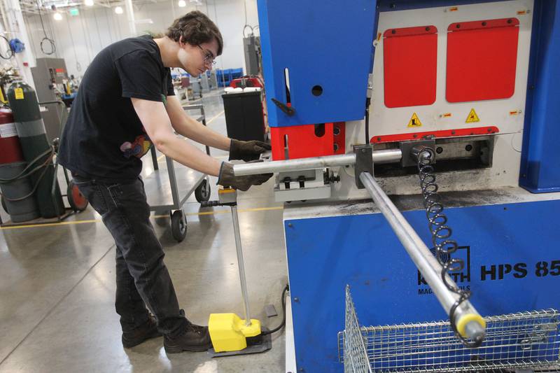 Drake Peil, of Antioch, welding laboratories specialist, sheers and notches carbon steel on a new Knuth ironworker at the College of Lake County Advanced Technology Center (ATC) on November 18th in Gurnee.
Photo by Candace H. Johnson for Shaw Local News Network
