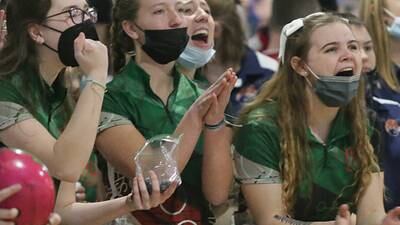 Photos: Girls Sectional bowling in Peru