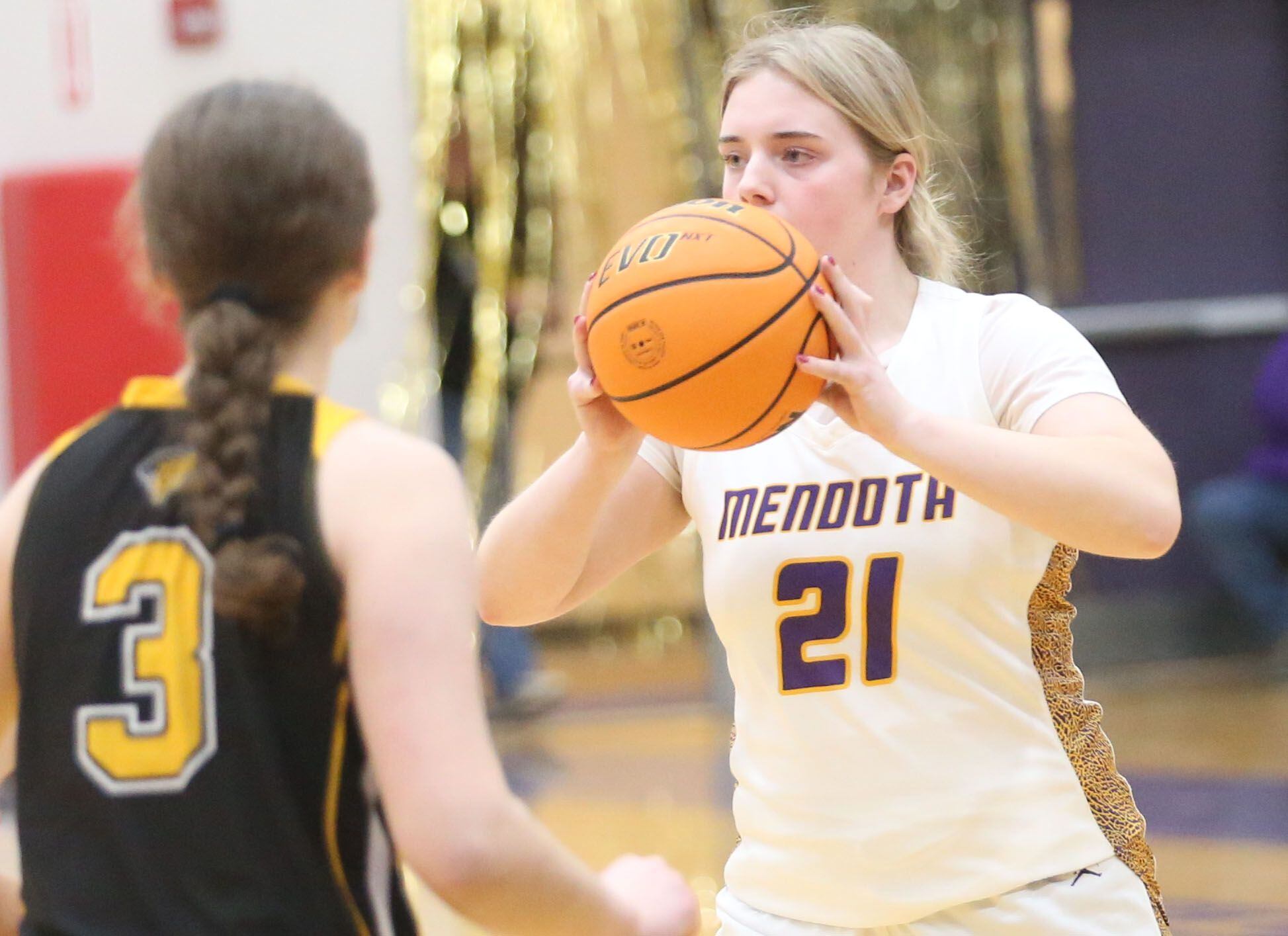 Mendota's Addison Perryman looks to pass the ball around Putnam County's Sofia Borri on Tuesday, Feb. 10, 2026 at Mendota High School.