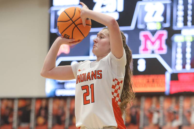 Minooka’s Sadie Webb takes the outside shot against Moline in the Class 4A Minooka Regional championship game on Thursday, Feb. 19, 2026 in Minooka.