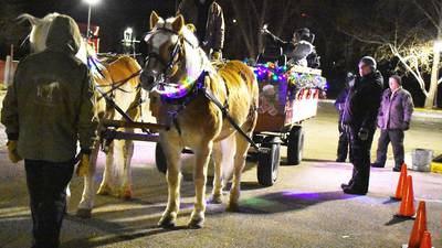 Photos: Wagon rides at Rock Falls' Centennial Park