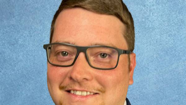 Doctor with Dixon ties sets up family practice at Hammond-Henry’s Colona Clinic