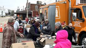 Photos: Mobile food pantry popular in Polo