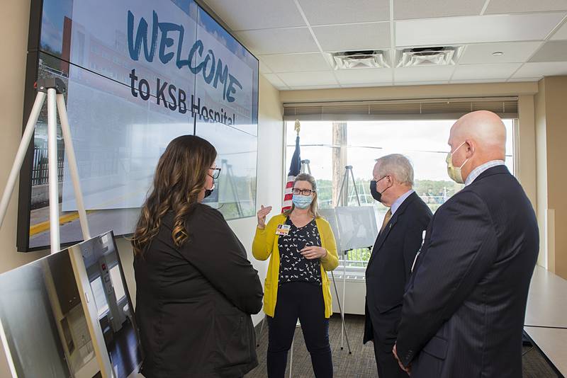 Linda Clemen, VP Chief Nursing Officer of KSB, speaks to Senator Dick Durbin (right) Thursday, July 7, 2022 following a tour of the neonatal unit at the hospital. Durbin helped secure a grant to update the units.