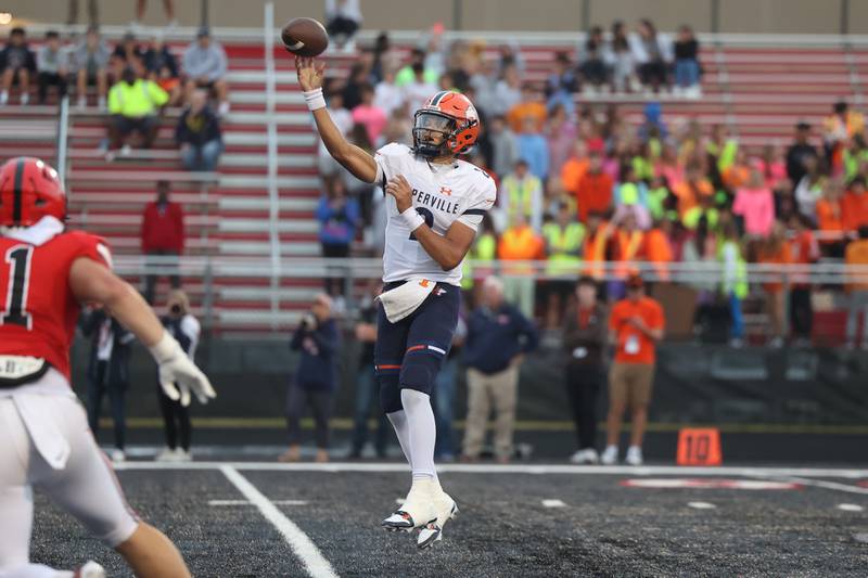 Naperville North’s Jacob Bell passes against Bolingbrook on Friday, Sept. 8, 2023 in Bolingbrook.