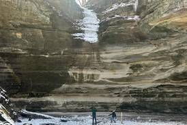 Drought means little ice climbing at Starved Rock