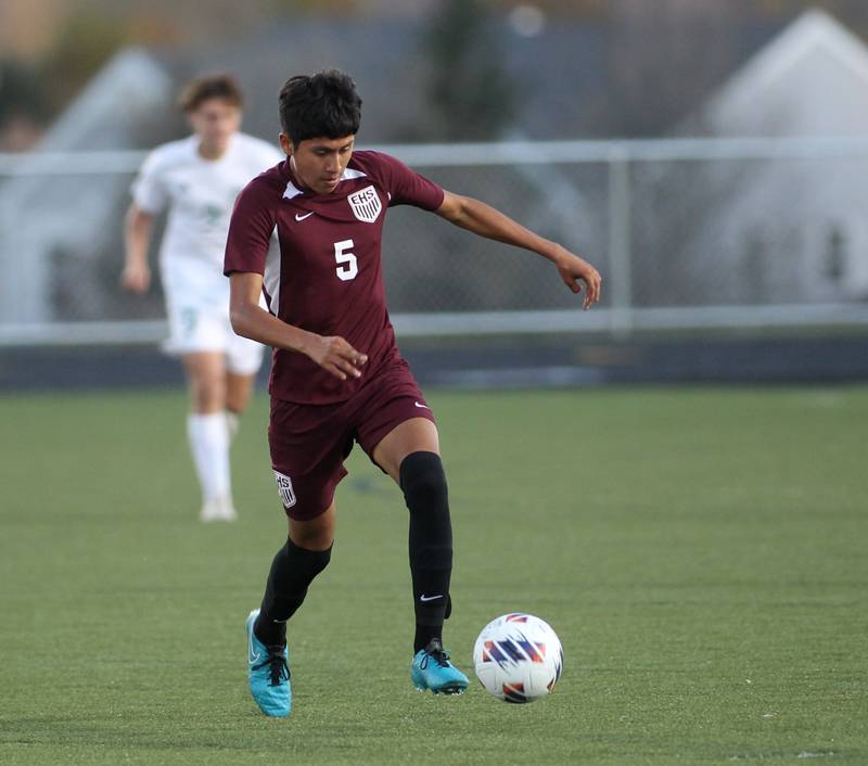 Elgin’s Fernando Cuahquentzi (5) gets control of the ball in the first half of the 3A Boys Soccer Supersectional against York at Streamwood High School on Tuesday, Nov. 1, 2022.