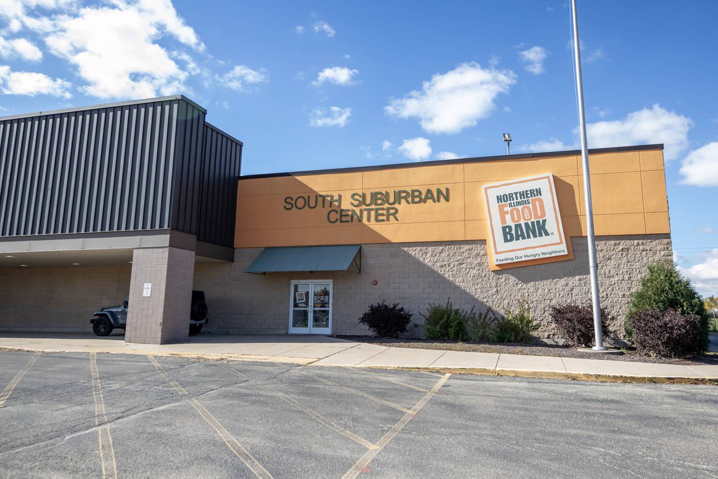 The Northern Illinois Food Bank South Suburban Center is located at 171 S Larkin Ave in Joliet.