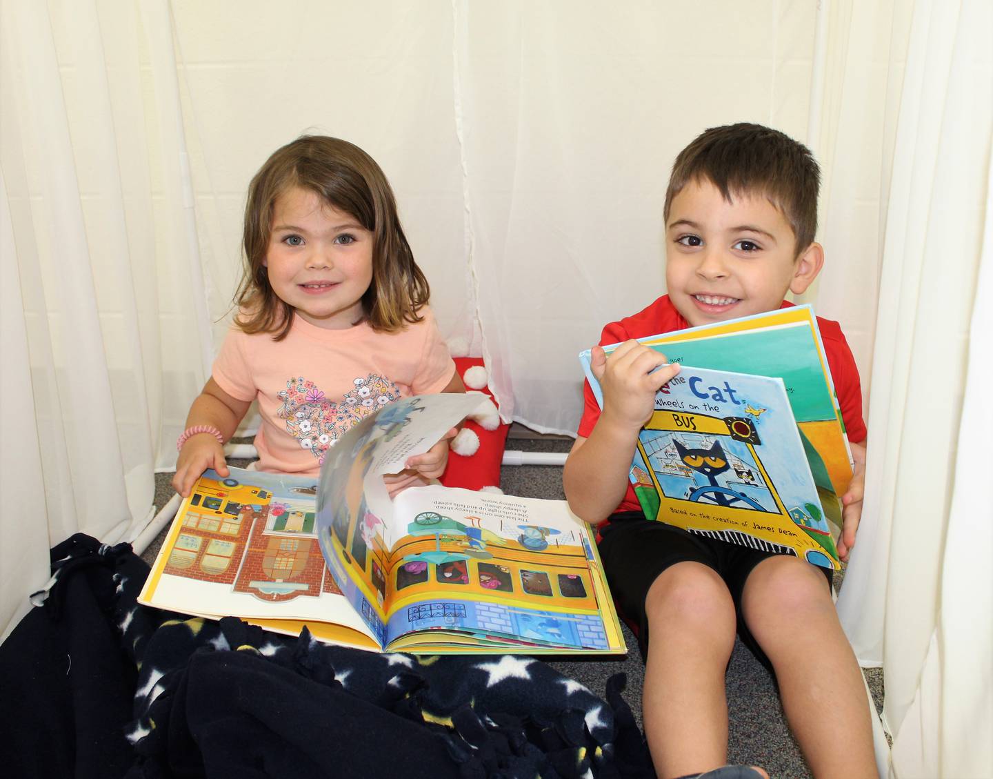 Plainfield School District 202 students back to school Shaw