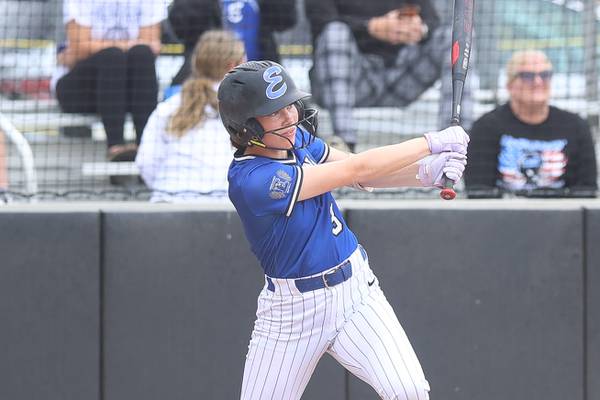 Haley Muehlnickel sparks Lincoln-Way East softball’s regional rout of TF South