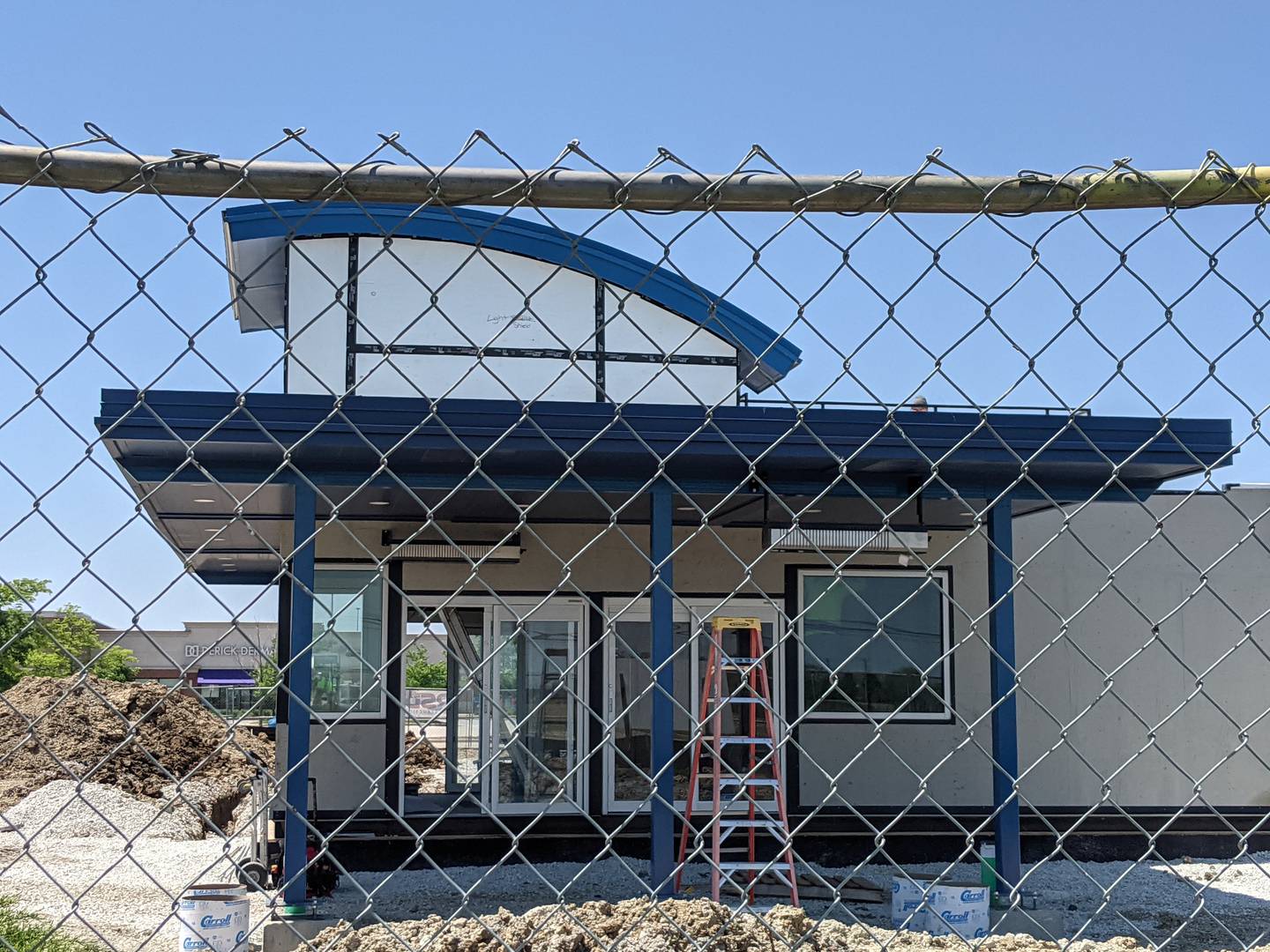 Those looking for a new coffee spot will find one in the coming months as construction of a 7 Brew Coffee shop continues at the southwest corner of Route 59 and 127th Street in Plainfield.

A Chili’s restaurant that had closed in December 2024 was razed to make way for the coffee shop.