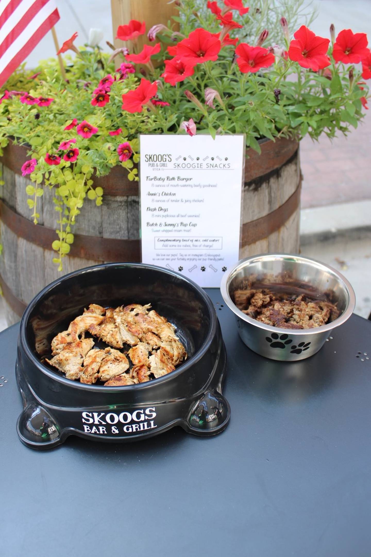 “Skoogie Snacks” menu includes an all-beef patty, a grilled chicken breast cut into strips, mini all-beef wieners, and a sweet treat.