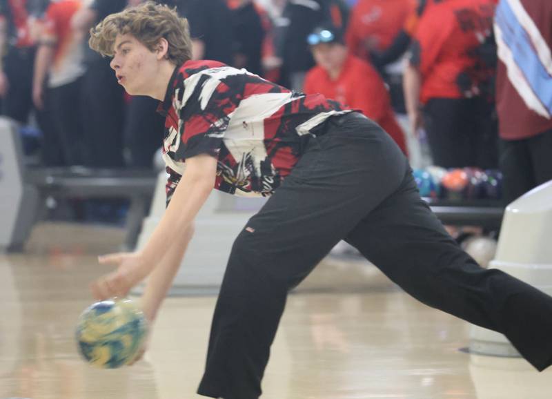 Ottawa's Cash Fowler bowls on Friday, Jan. 16, 2026 at the Illinois Valley Super Bowl in Peru.