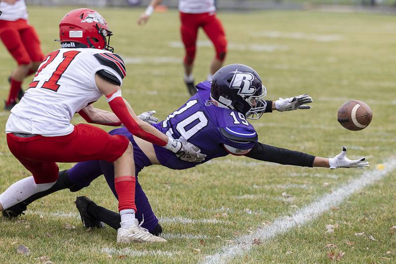 Rockford Lutheran’s Mason Villafuerte is unable to haul in a catch Saturday, Nov. 5, 2022 during a round two football playoff game against Fulton.
